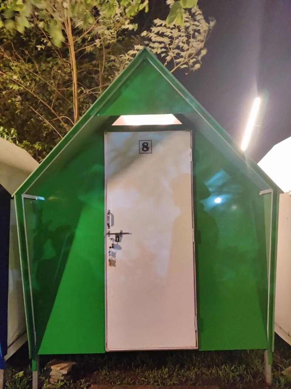 Triangle Cabin - Image 7